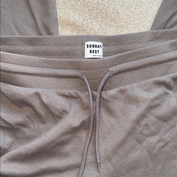 Aritzia x Sunday Best - Waffle Lounge Pants - Picture 2 of 3